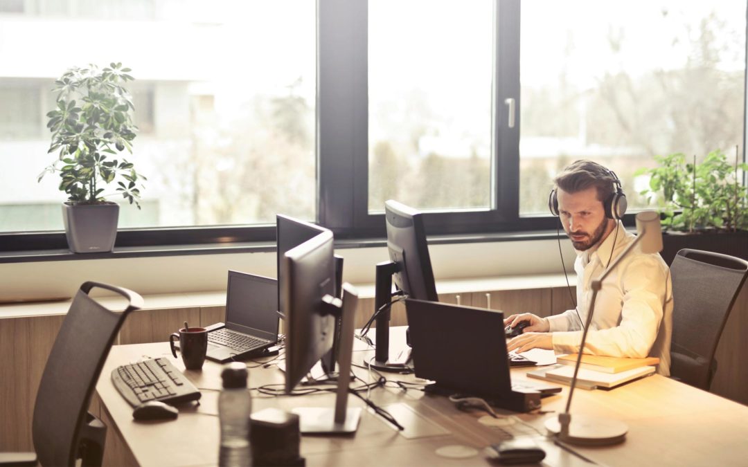 TeamViewer, AnyDesk, EasyRemote : que vaut vraiment la prise en main à distance en 2025 ?